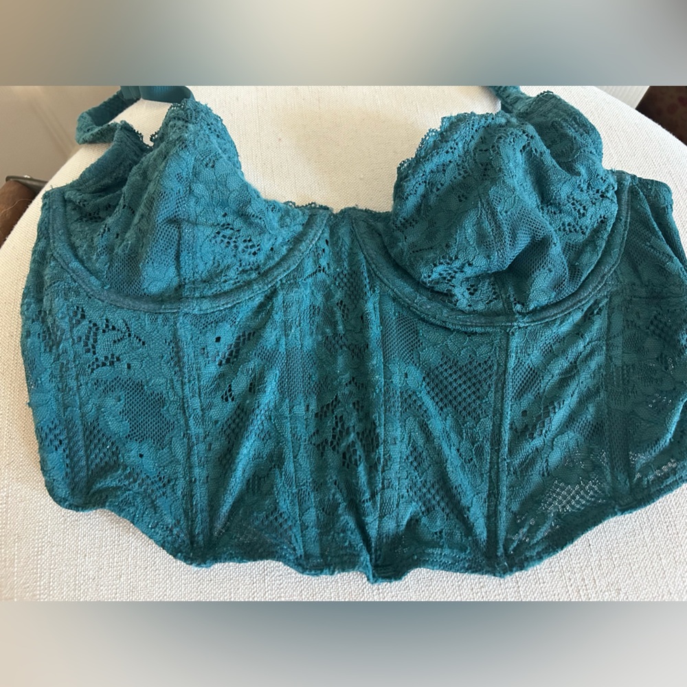 Gilly Hicks Sexy Green Lace Corset Lingerie Bra Top Stretchy Adjustable Sz M
